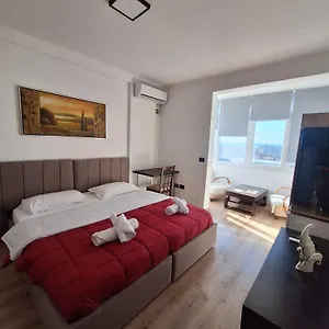 Albania Near Center Double Or Twin Bed Appartamento